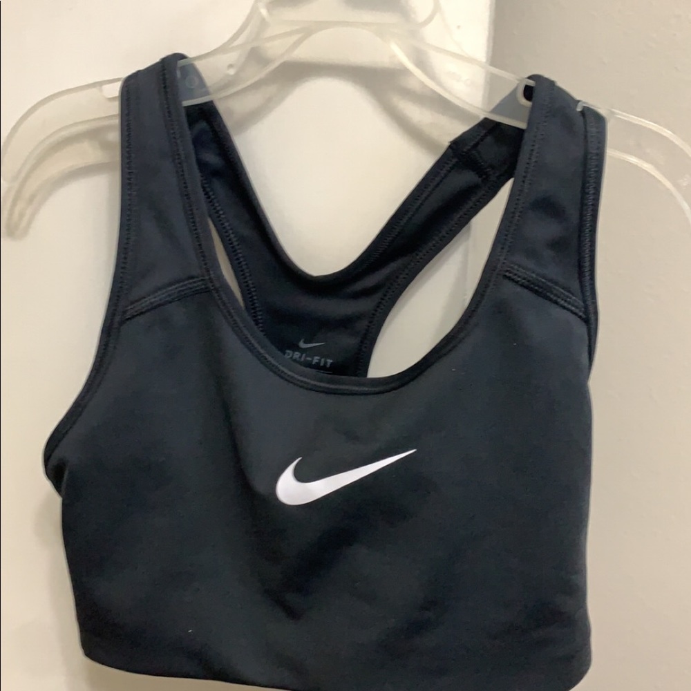 A nike sports bra, xs, workout or lounge